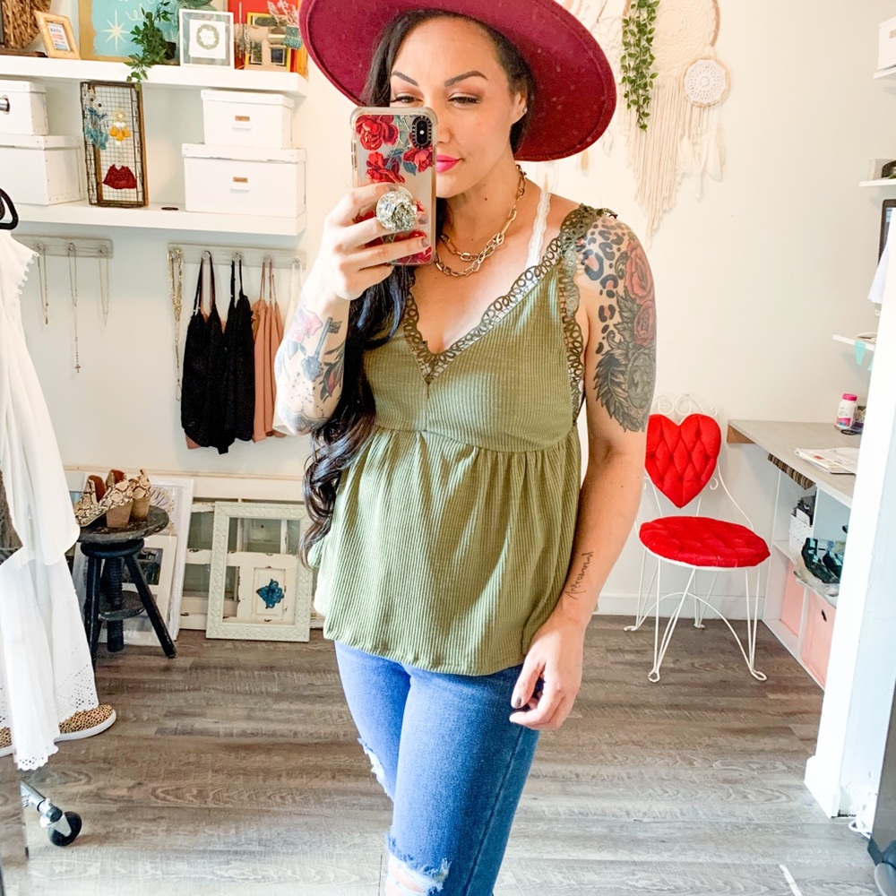 Olive Ribbed Tank Top with Crochet Details - Picture 4 of 5